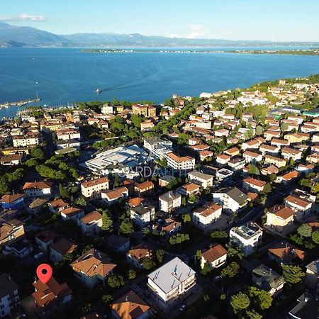 Ares Apartment - Vicino Al Lago Di Garda E Alla Stazione Treno Desenzano del Garda Luaran gambar