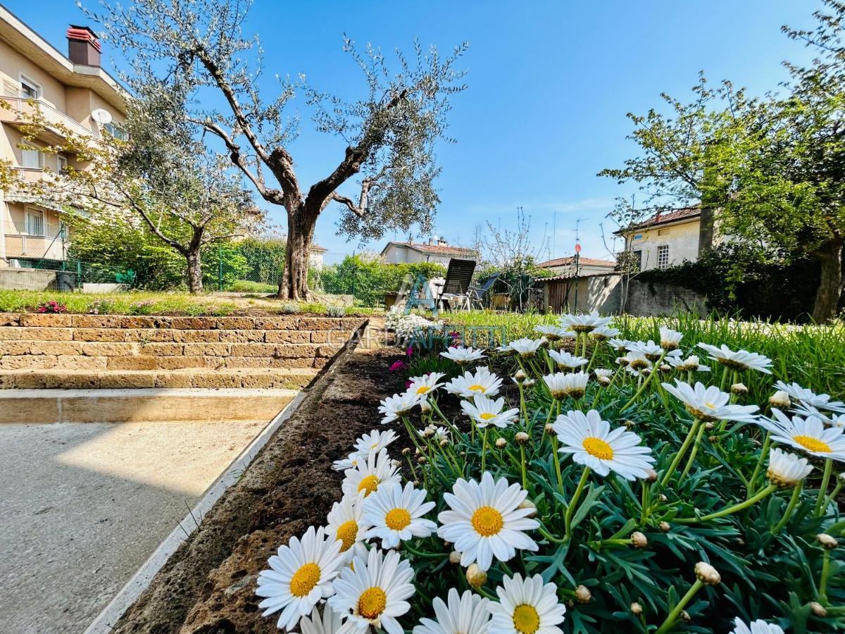 Ares Apartment - Vicino Al Lago Di Garda E Alla Stazione Treno Desenzano del Garda Luaran gambar