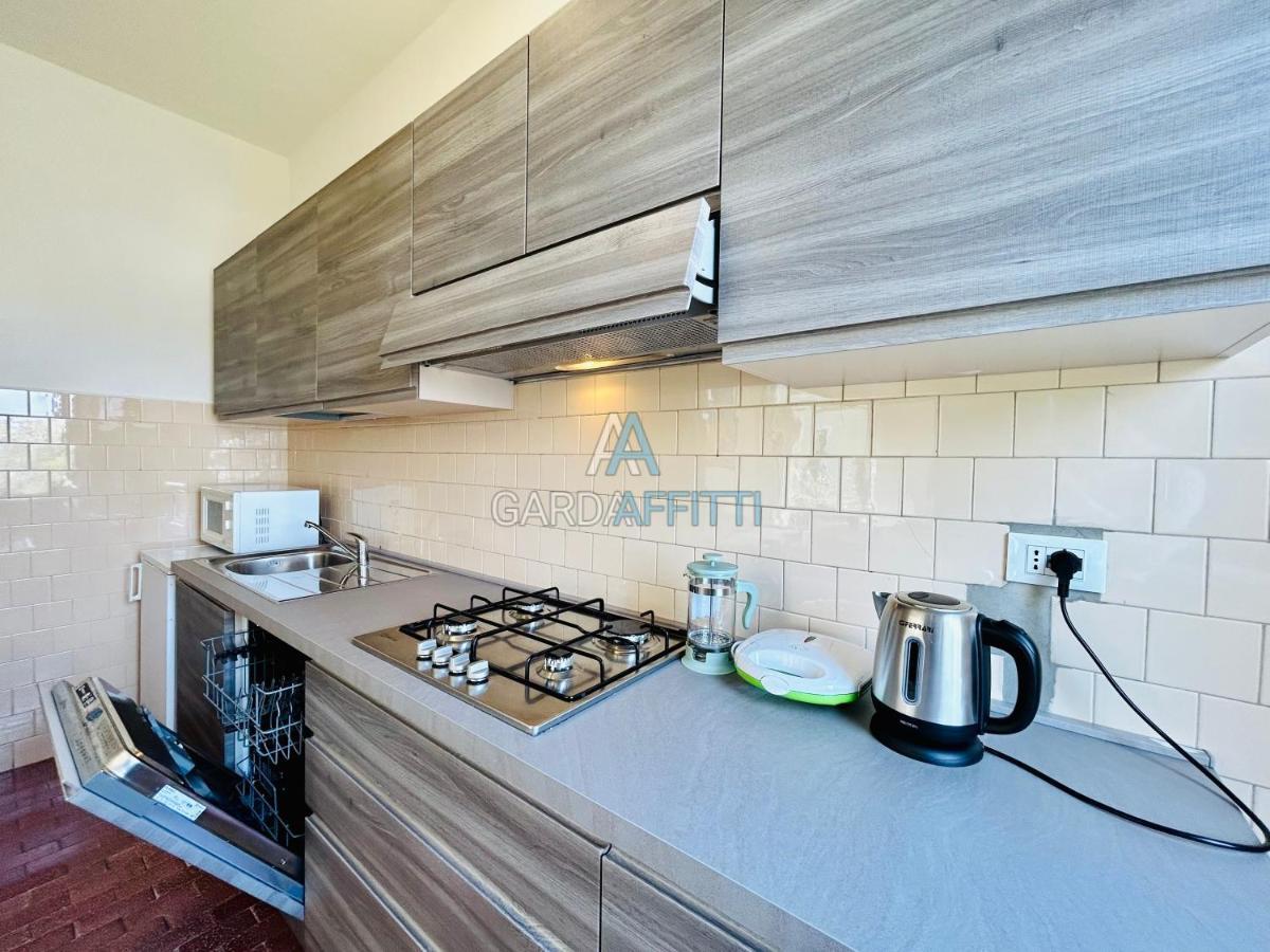 Ares Apartment - Vicino Al Lago Di Garda E Alla Stazione Treno Desenzano del Garda Luaran gambar