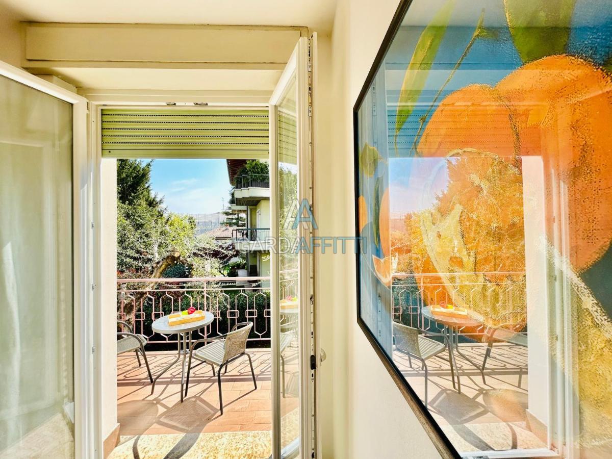 Ares Apartment - Vicino Al Lago Di Garda E Alla Stazione Treno Desenzano del Garda Luaran gambar