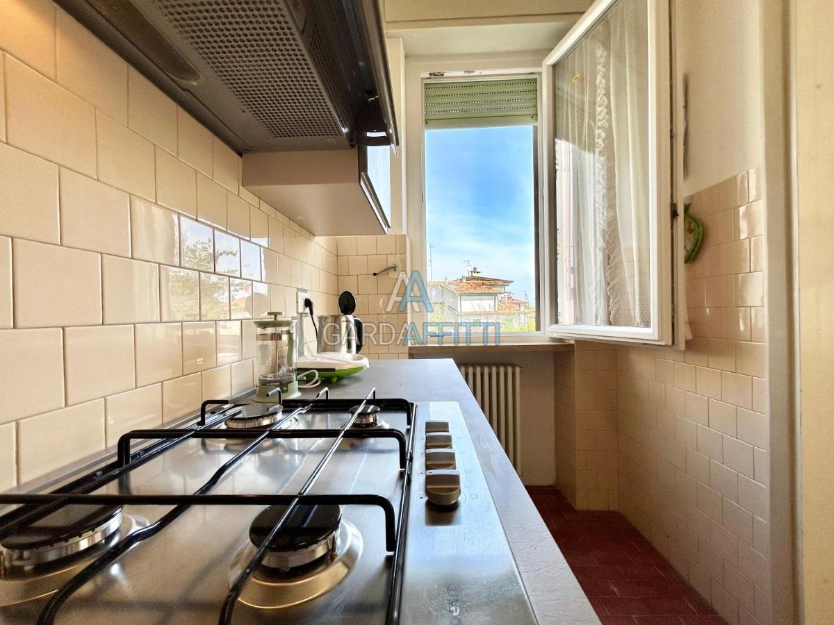 Ares Apartment - Vicino Al Lago Di Garda E Alla Stazione Treno Desenzano del Garda Luaran gambar